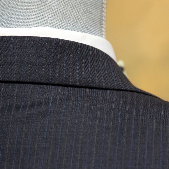 40L Jos A Bank Signature Men's Blazer Jacket Dark Grey Charcoal Striped C070604 - Picture 3 of 12